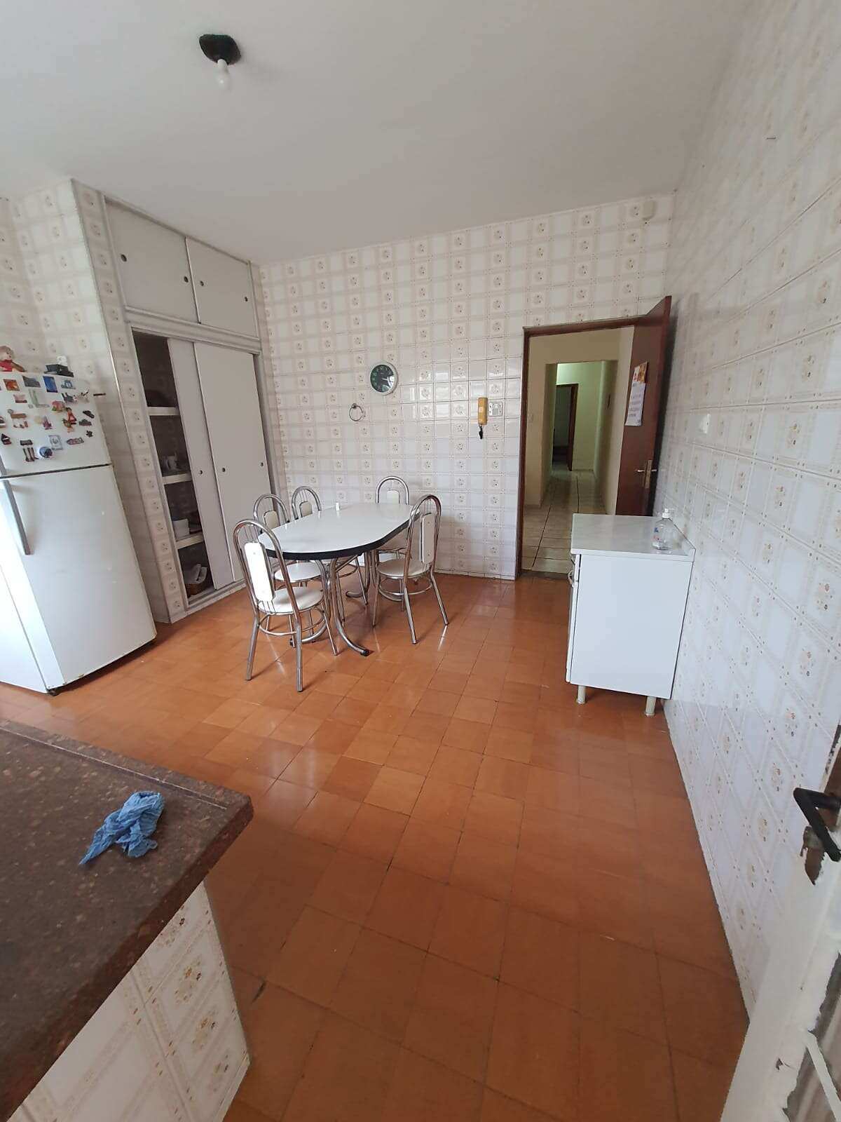 Casa à venda com 2 quartos, 300m² - Parque Monte Líbano,Mogi das Cruzes