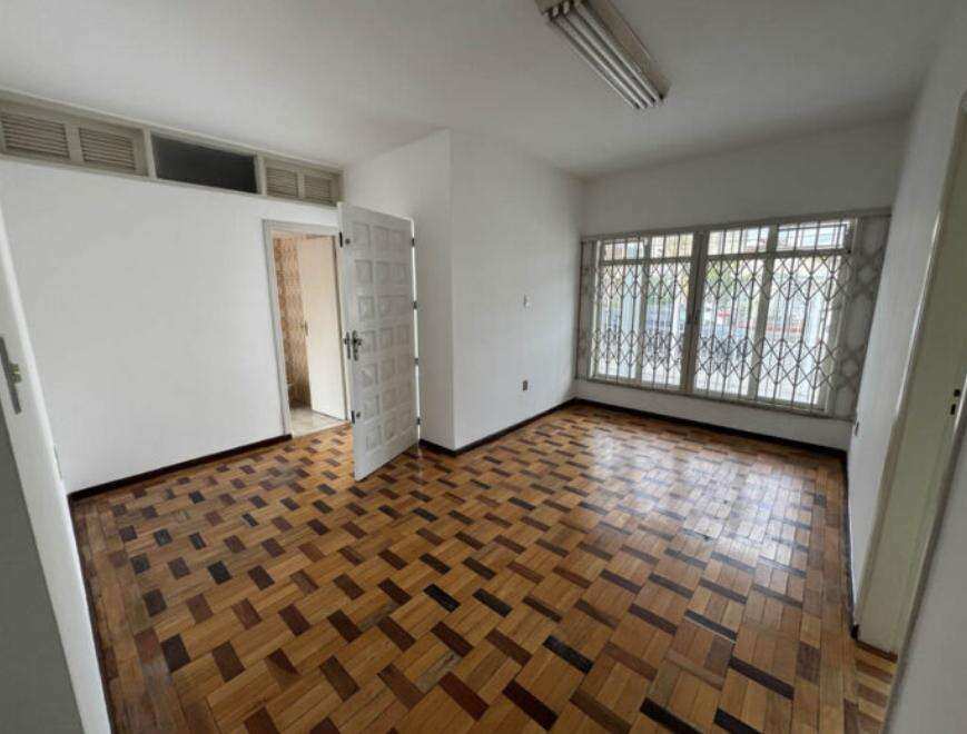 Casa à venda com 4 quartos, 180m² - Vila Mogilar,Mogi das Cruzes
