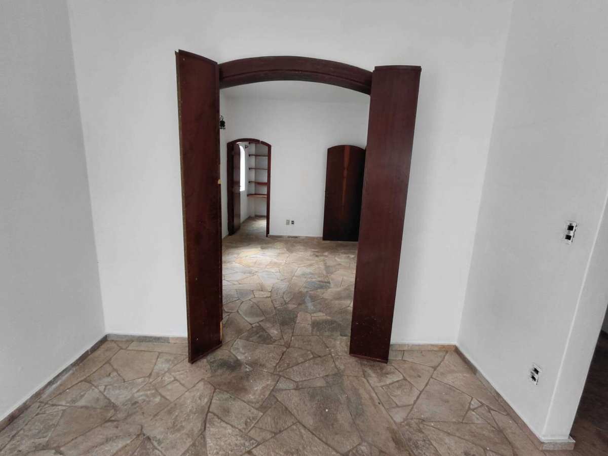 Casa à venda com 4 quartos, 450m² - Vila Oliveira,Mogi das Cruzes