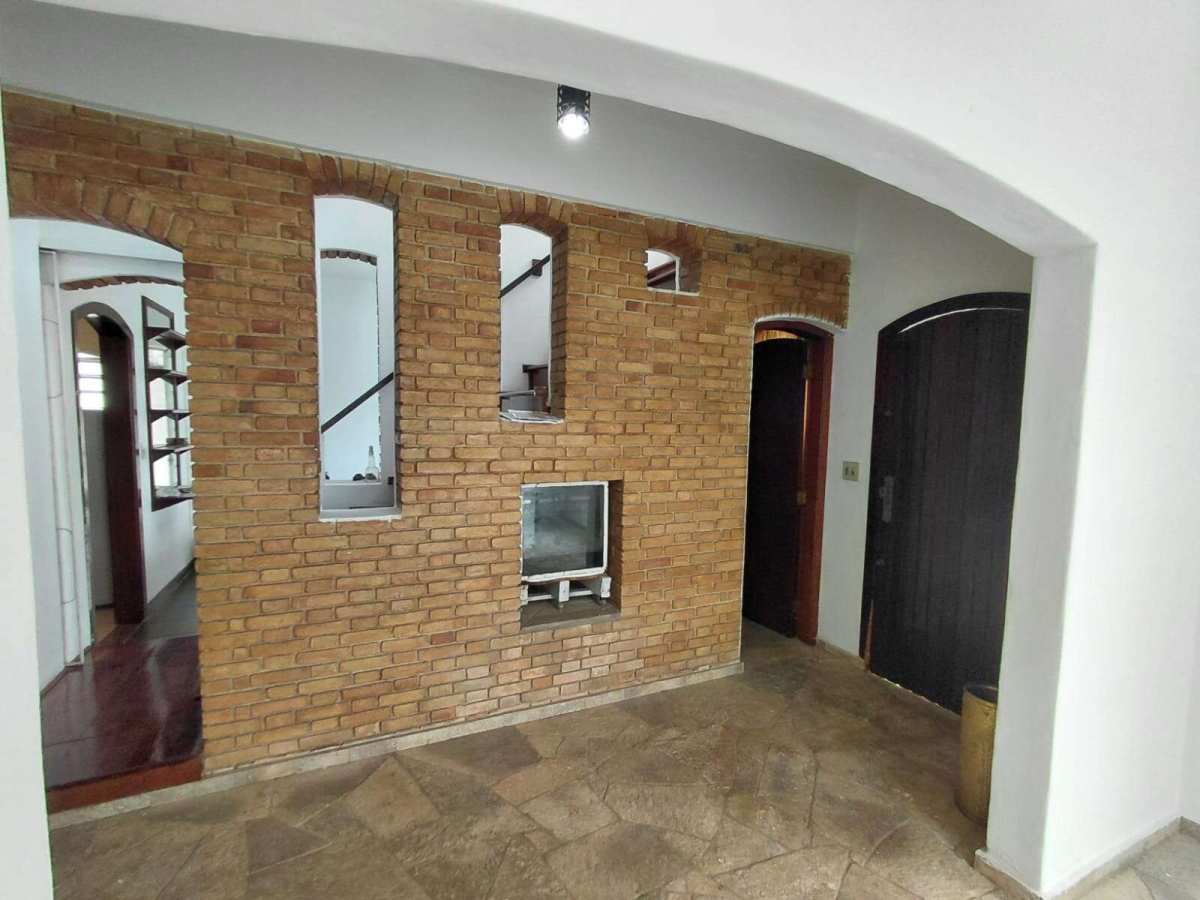 Casa à venda com 4 quartos, 450m² - Vila Oliveira,Mogi das Cruzes