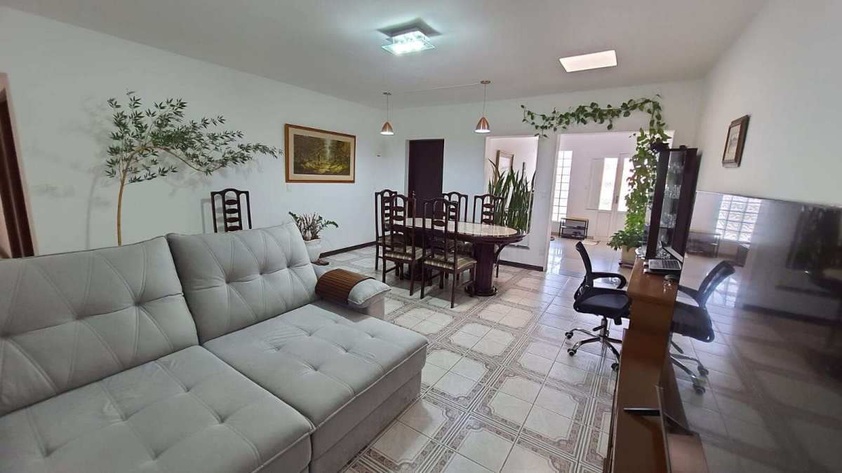 Casa à venda com 4 quartos, 170m² - vila sud menuci,Mogi das Cruzes