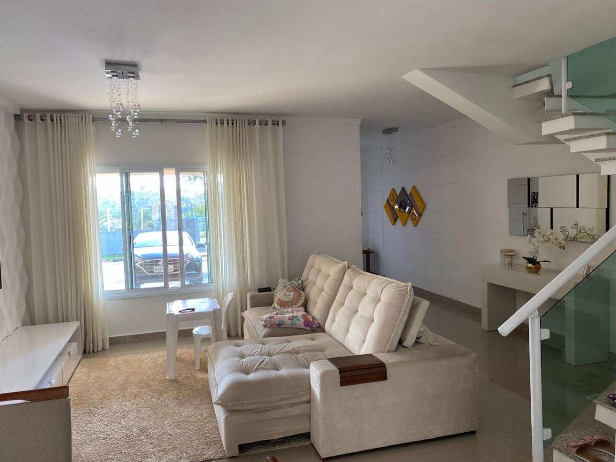 Casa de condomínio à venda com 3 quartos, 152m² - Parque das Figueiras,Mogi das Cruzes