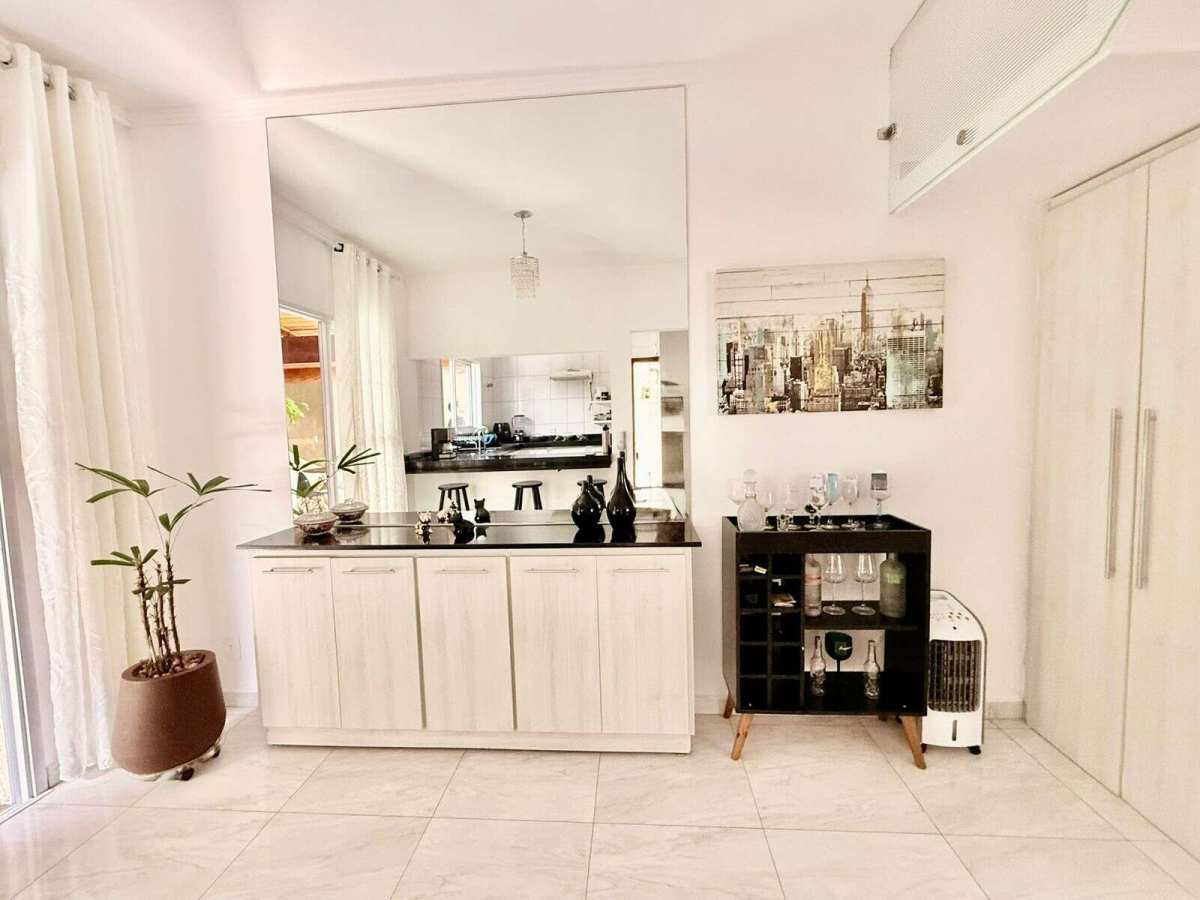 Sobrado em condomínio à venda com 3 quartos, 110m² - Vila Oliveira,Mogi das Cruzes