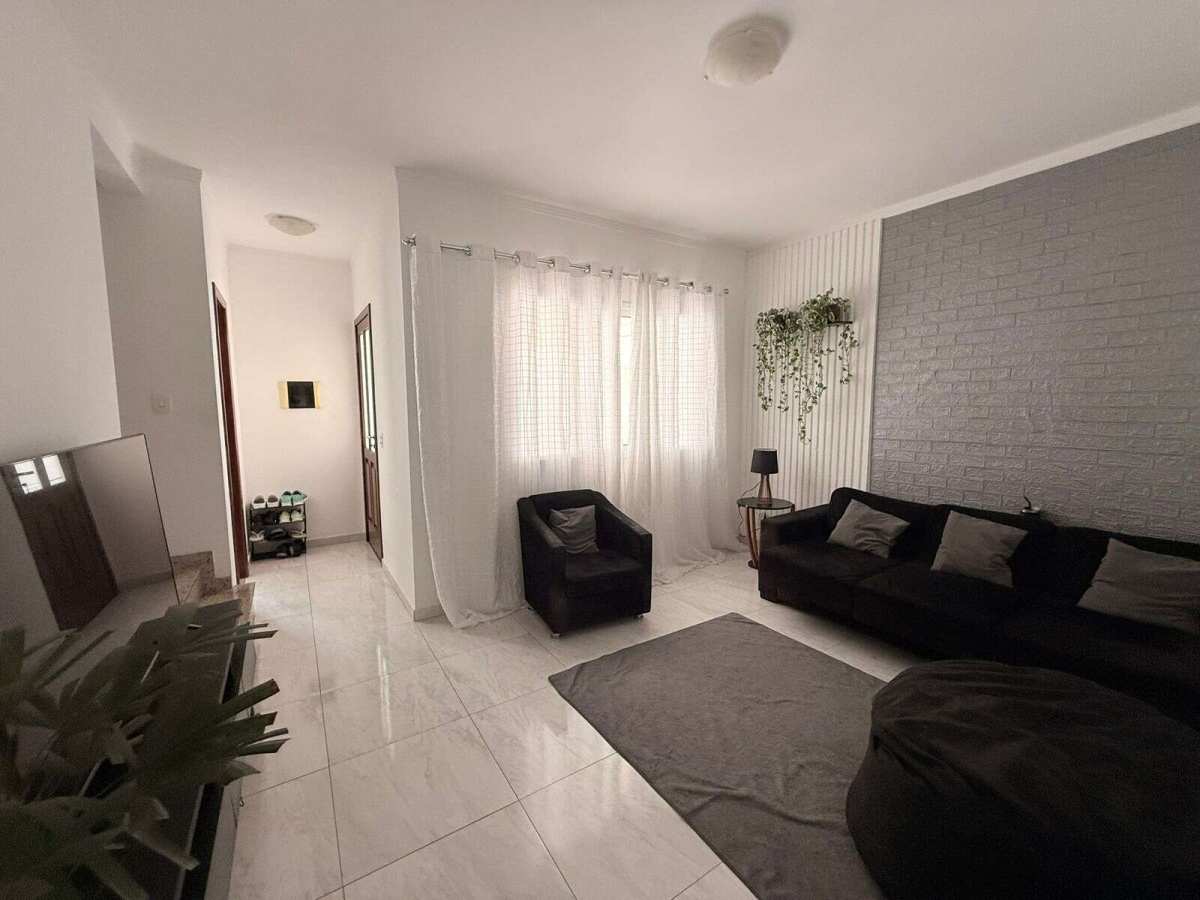 Sobrado em condomínio à venda com 3 quartos, 110m² - Vila Oliveira,Mogi das Cruzes