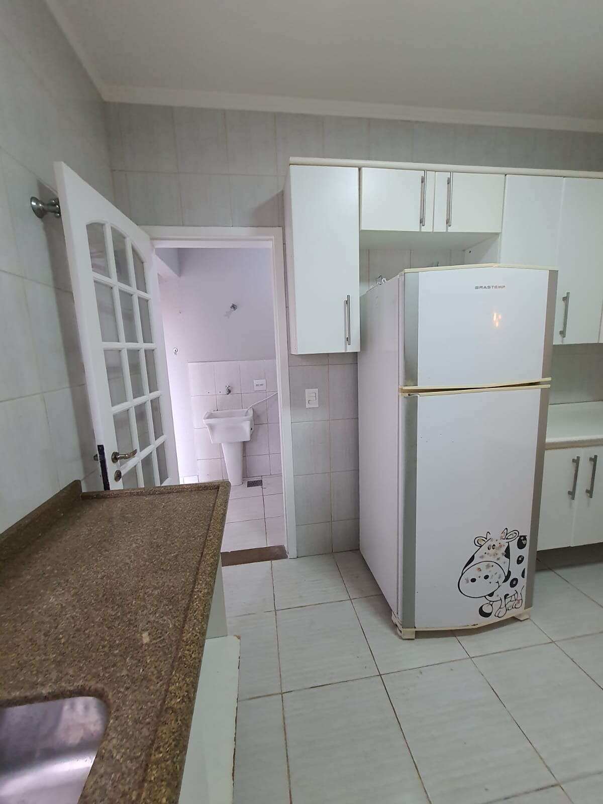  - Sobrado de condomínio à venda em Mogi das Cruzes, Vila Oliveira, com 3 quartos, 115m²