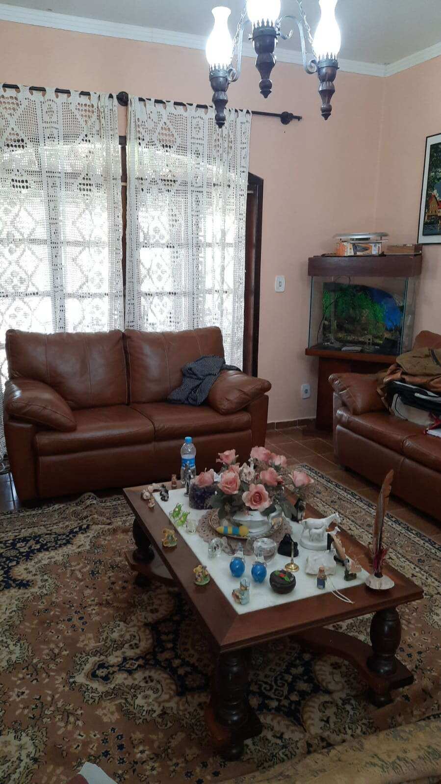 Chácara à venda com 3 quartos, 180m² - Taiaçupeba,Mogi das Cruzes