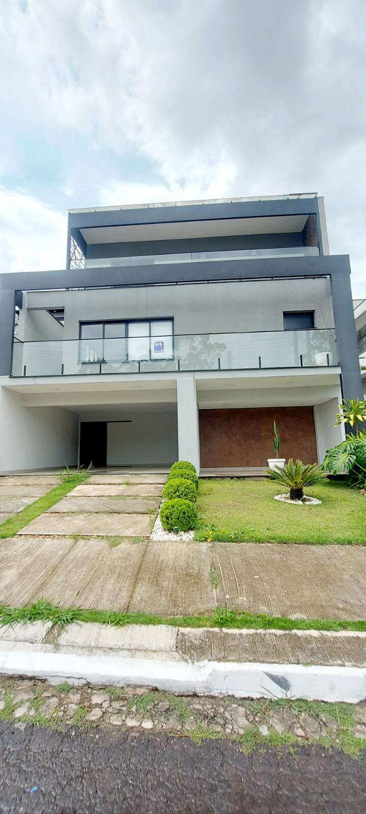Sobrado em condomínio à venda com 3 quartos, 210m² - Mogi Moderno,Mogi das Cruzes